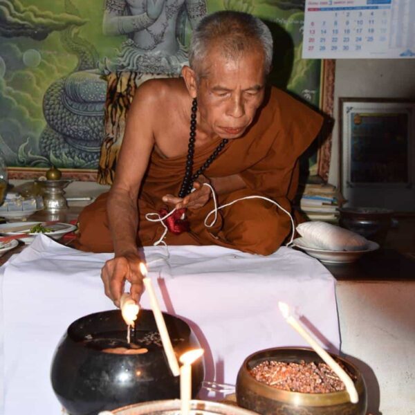 ตะกรุดดอกไม้ทอง (ตะกรุดดอกทอง) เนื้อกะไหล่นาค - Image 4