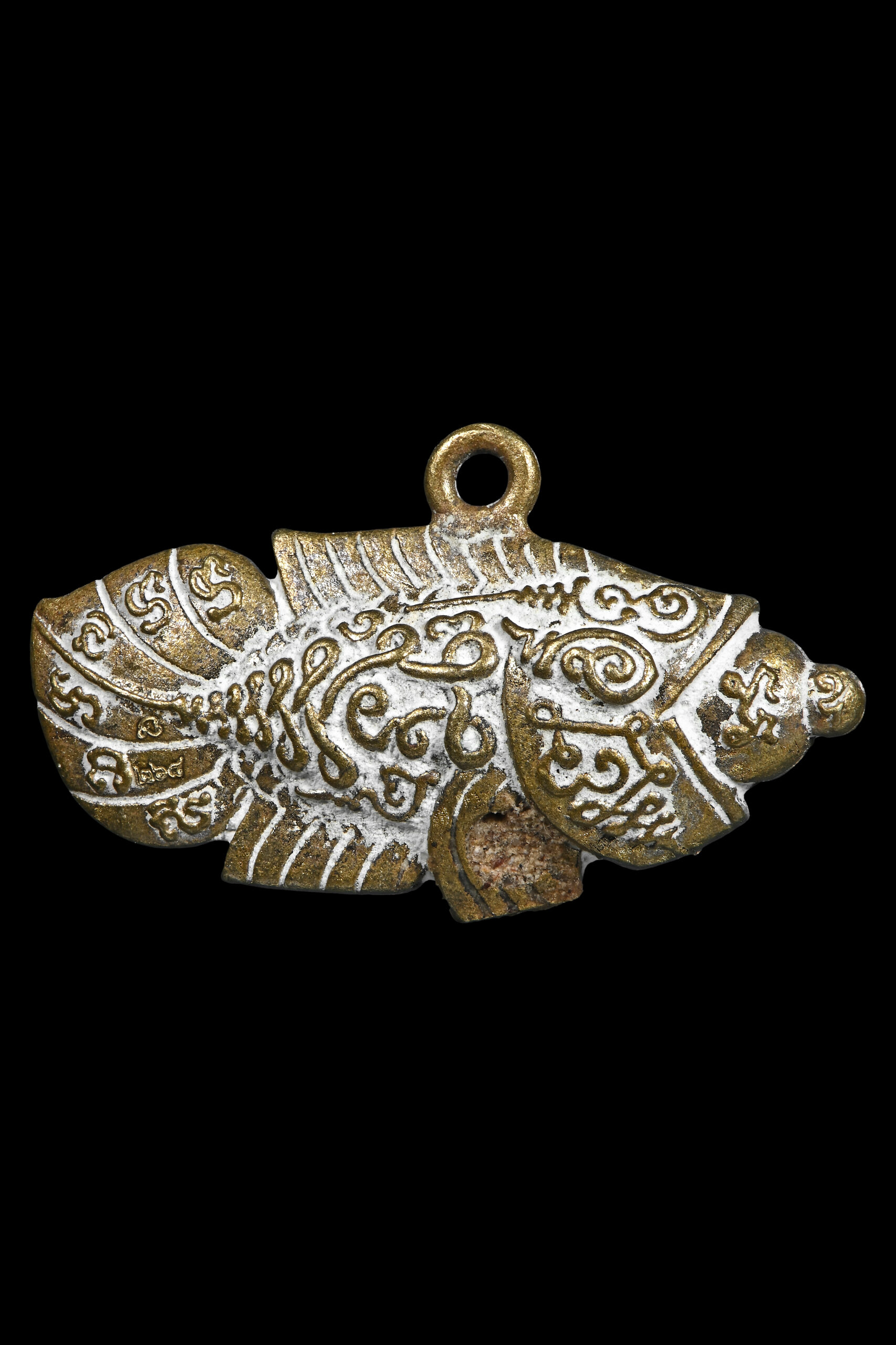 ปลาหมอ อมไข่ เนื้อทองผสมหล่อติดช่อโบราณ ทรัพย์ตกจากฟ้า เทวดาประทานทรัพย์ พระอาจารย์นอง มงฺคลิโก วัดอัมพวันดอนใหญ่ ตำบลหนองกรด จังหวัดนครสวรรค์ - Image 4